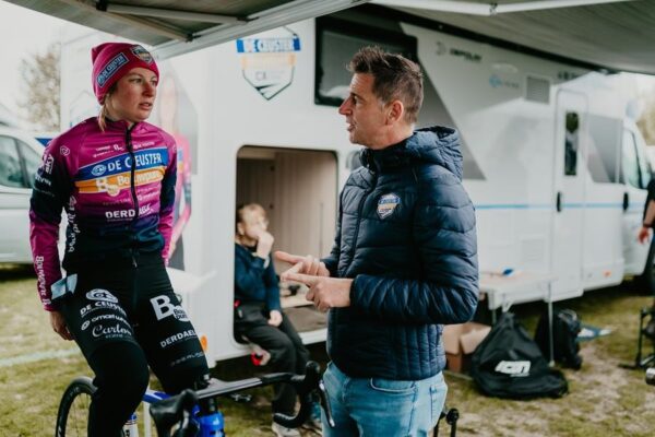 Jinse Peeters en Laura Verdonschot blikken vooruit naar het EK 4 Jinse Peeters en Laura Verdonschot blikken vooruit naar het EK - Tom De Kort in gesprek met Jinse peeters