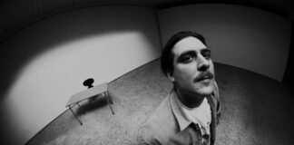 Alexandros Giannakidis: Lokaal voorprogramma voor comedyshow t.v.v. De Warmste Week Alexandros Giannakadis zwart-wit