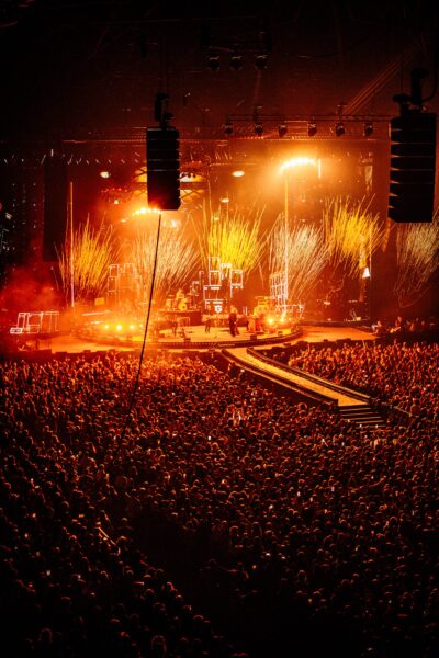 Guus Meeuwis Afas Dome geel