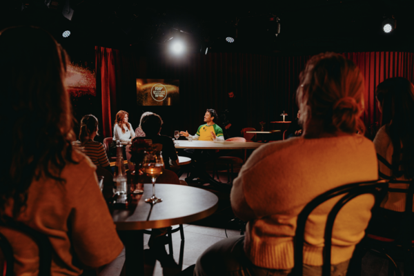 Katja Retsin Een kwestie Van Katja zicht op tafel