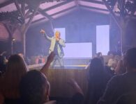 Lil’ Kleine Garry hagger op podium Tielt