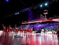 Circus Daily Night shearleaders