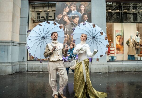 The Forsytes acteurs op De Meir